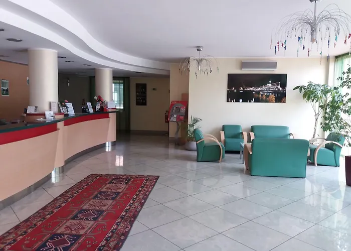 מלון Panorama 3*